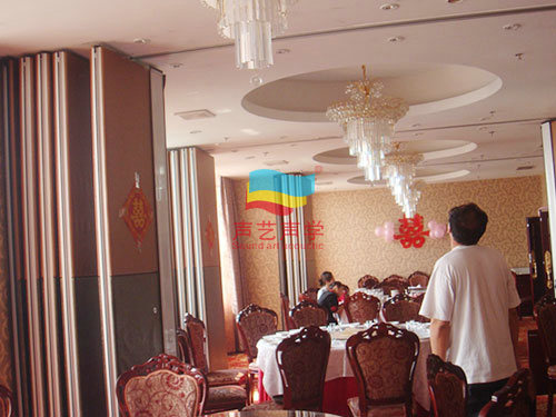 山西臨汾洪洞縣閩晉國際大酒店大型酒店活動(dòng)隔斷