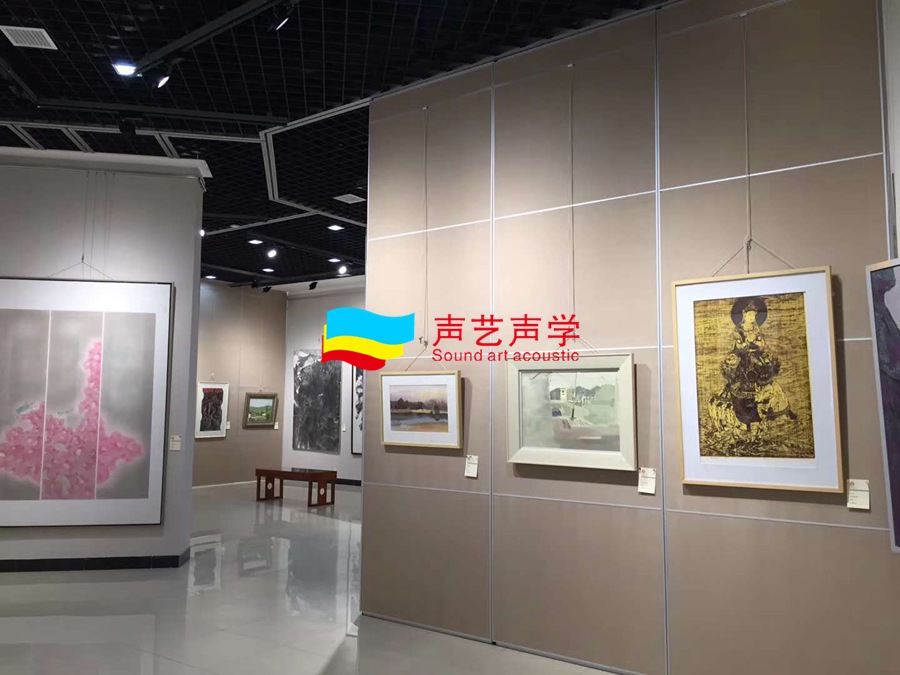 審訊室布藝吸音板，展覽館木質(zhì)吸音板安裝效果圖